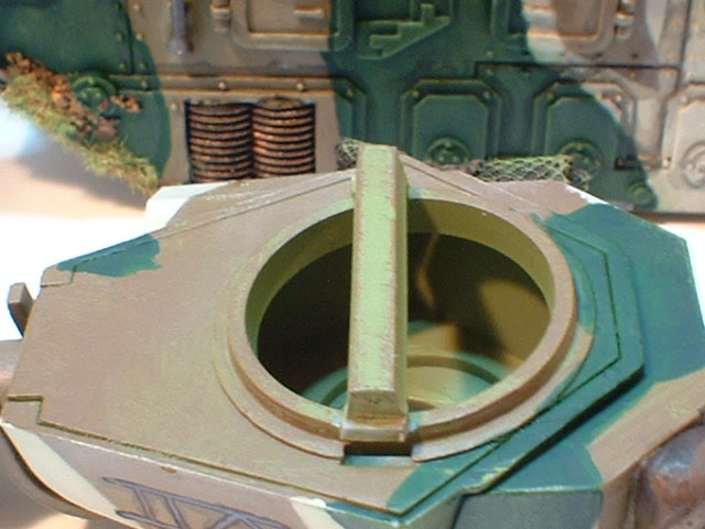tank-10-gunupsidedown.jpg